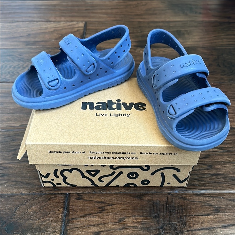 Native Kids Blue Chase Sandals. Size C9.